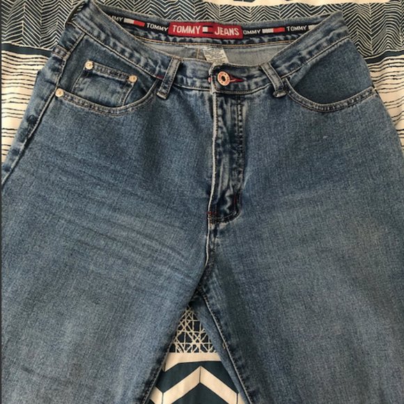 Tommy Jeans - Picture 2 of 3